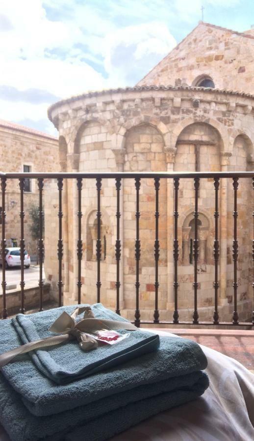 Casa Santa Maria La Nueva Con Aire Acondicionado Lejlighed Zamora Eksteriør billede
